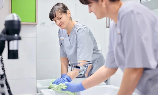 Reinigungskraft Krankenhaus - Teilzeit, Neuss (m/w/d)