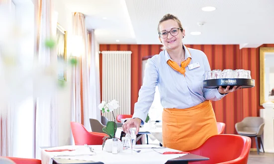 Hauswirtschaftskraft, Service & Cafeteria - Seniorenheim (m/w/d)
